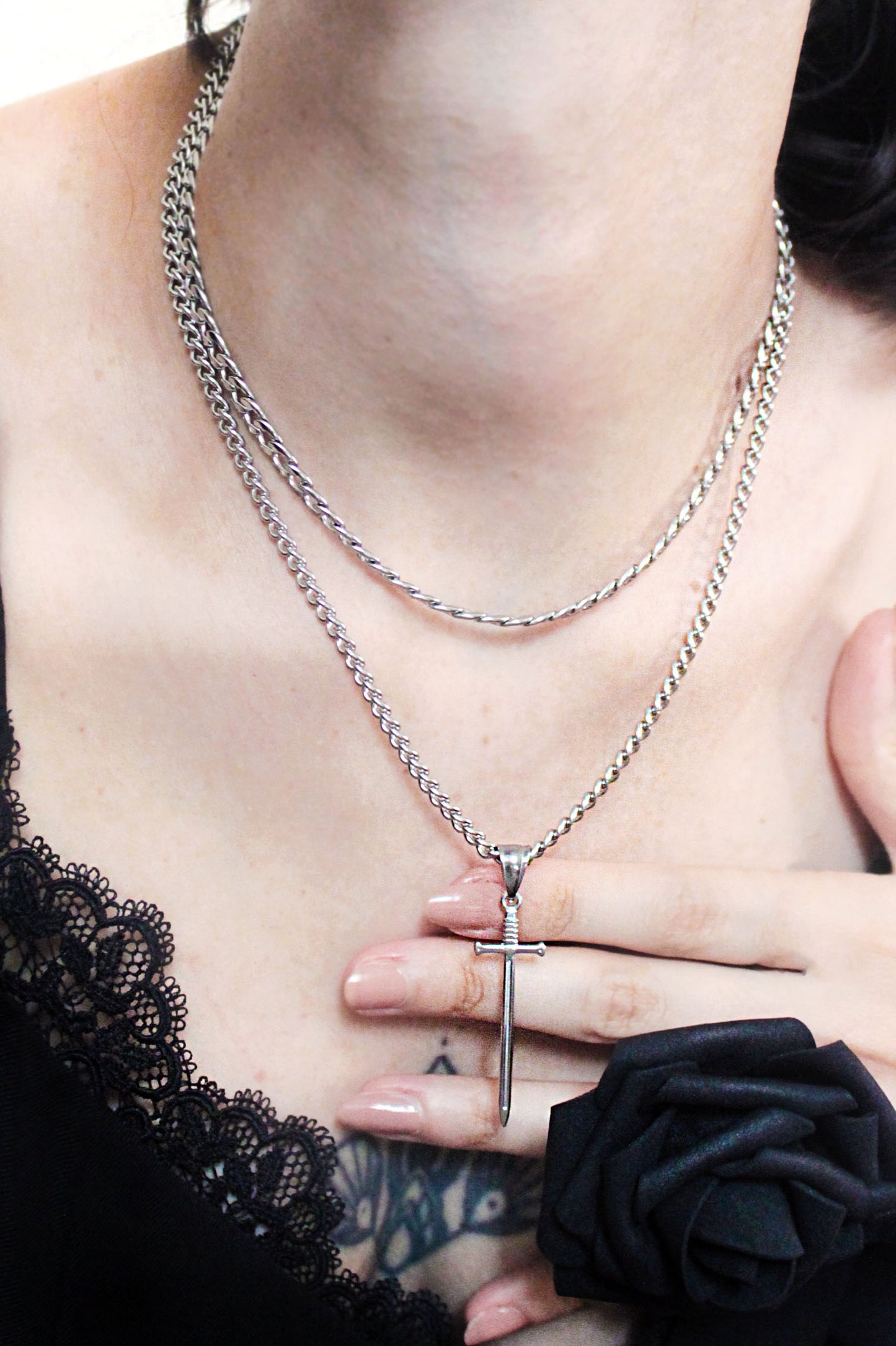 Collier doublé épée