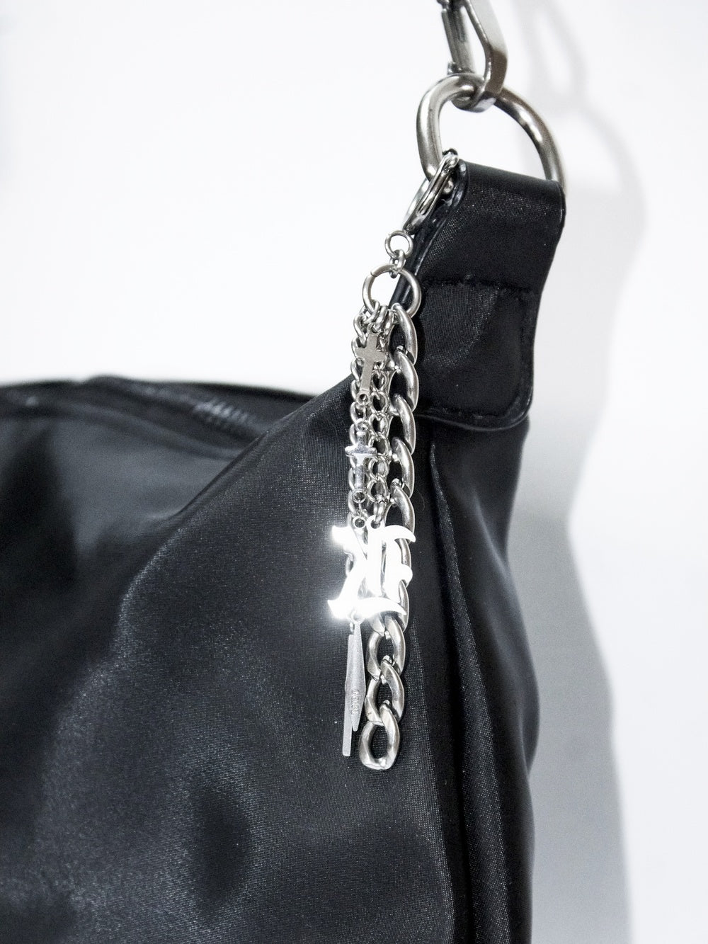 Charm Kodomoskai à accrocher sur les sac, fait à la main en acier inoxydable

