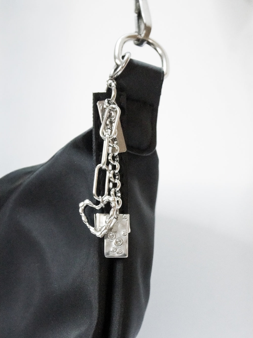 Charm Kodomoskai à accrocher sur les sac, fait à la main en acier inoxydable
