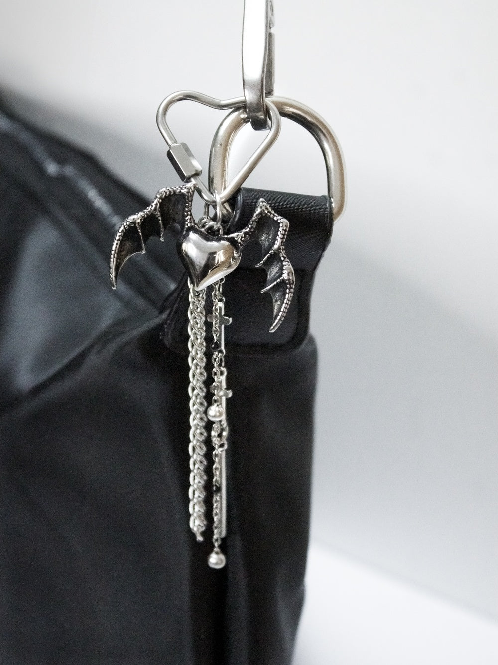 Charm Kodomoskai à accrocher sur les sac, fait à la main en acier inoxydable
